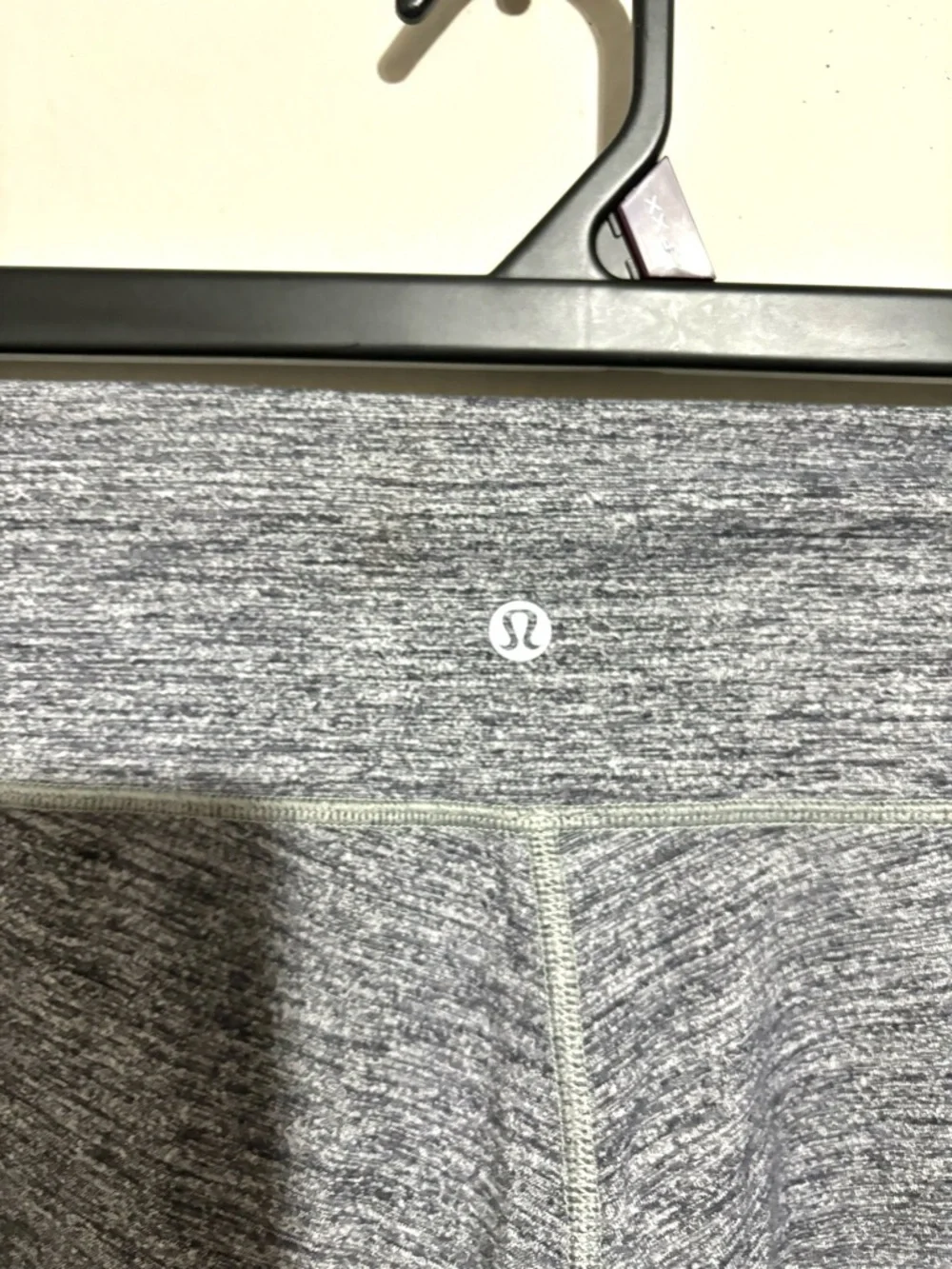 Lululemon Gray Heather Align Leggings - Women's Size 6 Pocket